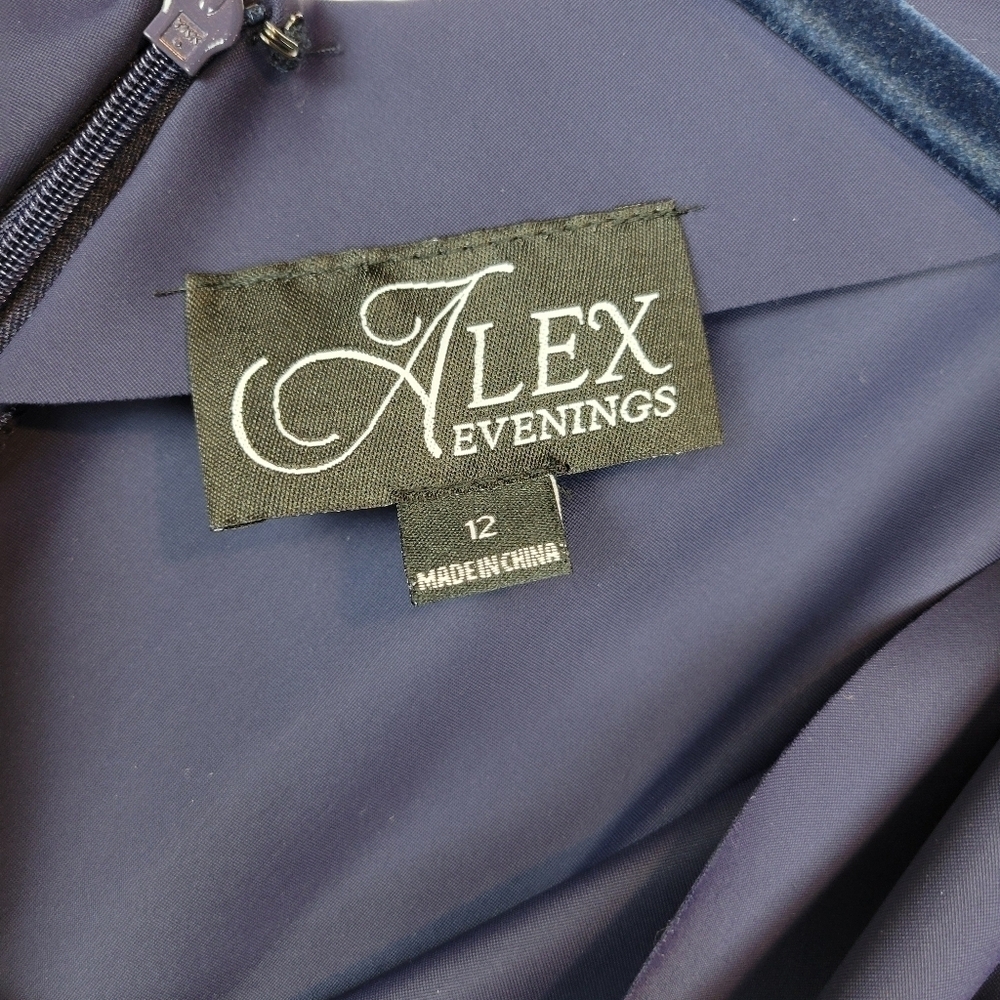 NWT Alex Evenings Surplice Sheath Dress Beaded Hip & Cascade Ruffle Dress Navy - Picture 11 of 14